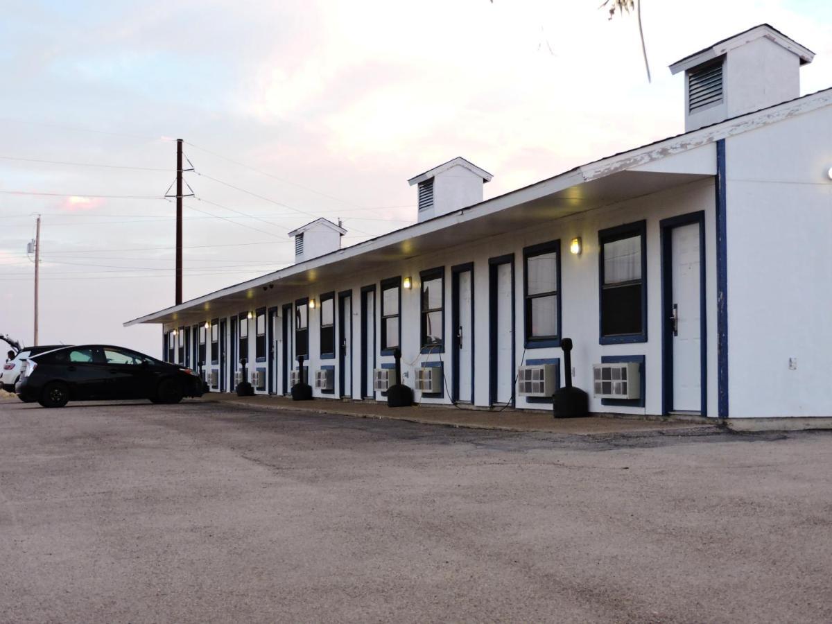 Riata Inn - Marfa Exterior foto